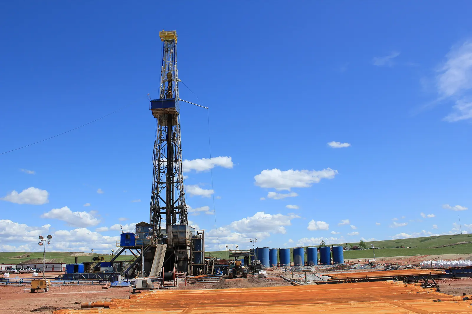 A drilling rig in the Williston Basin, North Dakota